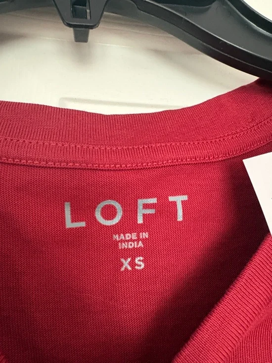 LOFT Red Short Sleeve Peplum Waist Tee - Picture 2 of 2